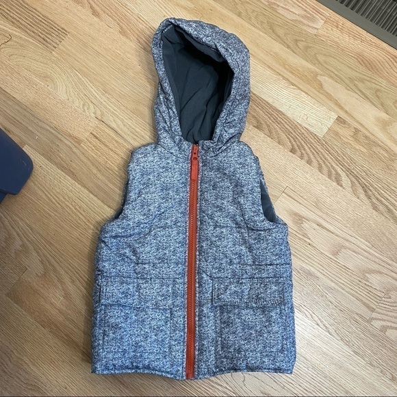 Little Me Gray Hooded Full Zip Vest Sz 3T Kids Toddler - Picture 2 of 6
